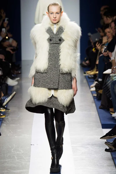 Look 26